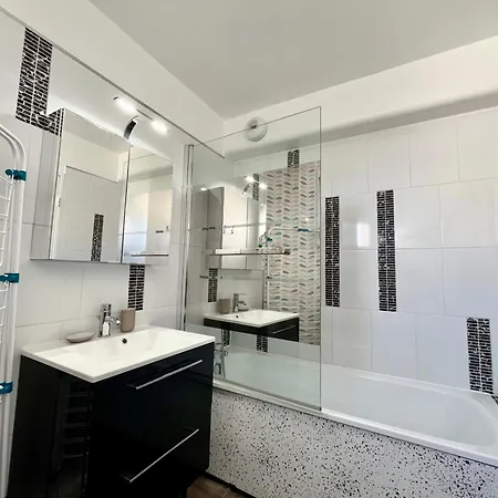 Chez Swany - Découverte à Parking Inclus * Reims