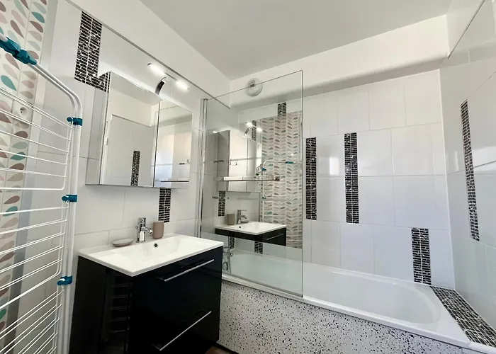 Chez Swany - Découverte à Parking Inclus * Reims